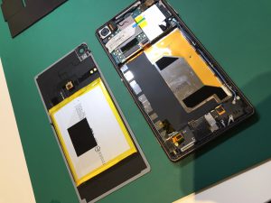 Xperia Z3 ããããªã¼äº¤æä¿®ç