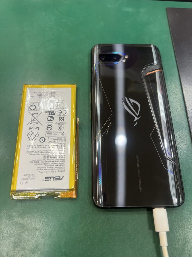 ASUS ROG Phone2　バッテリー交換(N・B様) 