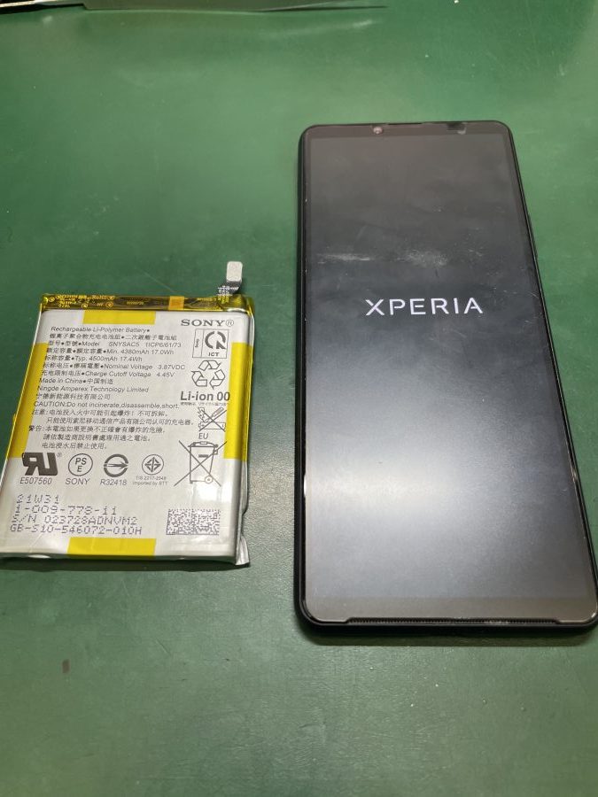 Xperia10Ⅲ　バッテリー交換 