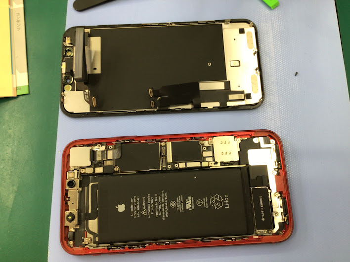 iPhoneXRのバッテリー持ち、そろそろ悪くなってきていませんか？データそのまま・最短即日修理のiPhone修理工房海老名ビナウォーク店にご相談ください！！ 